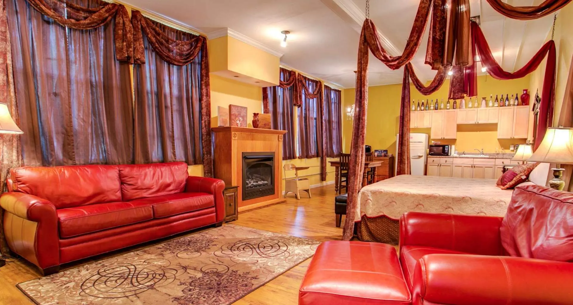 Une grande suite à l'auberge Davie School Inn 