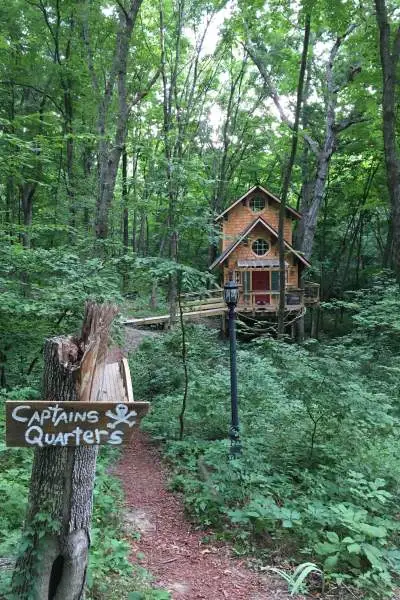 Maison dans la forêt