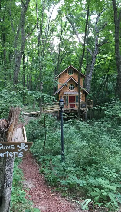 Maison dans la forêt