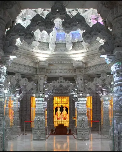 L'intérieur d'un temple hindou