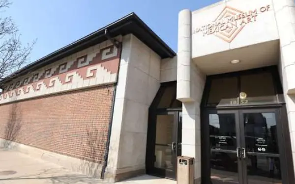 L'extérieur du Musée national d'art mexicain à Pilsen