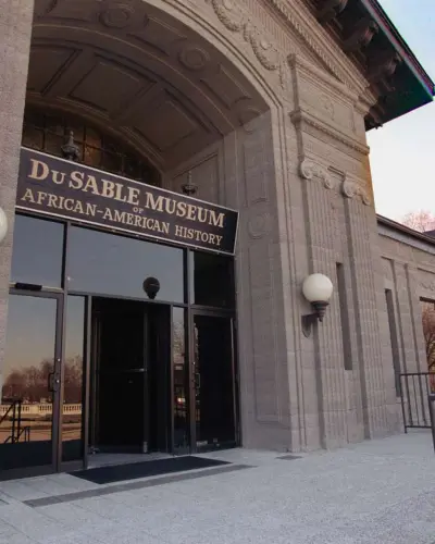 L'extérieur du musée DuSable d'histoire afro-américaine