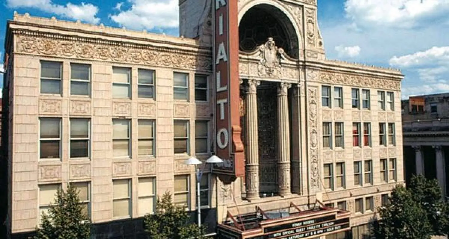 L'extérieur du théâtre rialto square