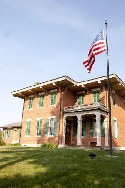 Extérieur du Galena U.S. Grant Museum pendant l'été.