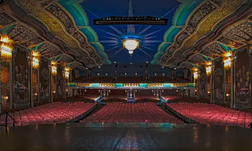 Intérieur d'une salle de théâtre