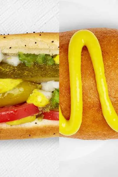 Moitié hot-dog et moitié corndog