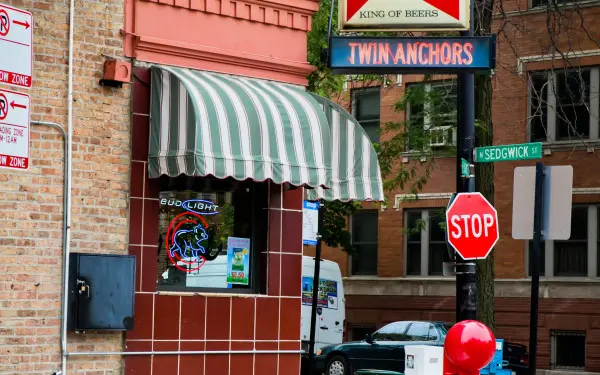 L'extérieur du célèbre restaurant chicago bbq twin anchors
