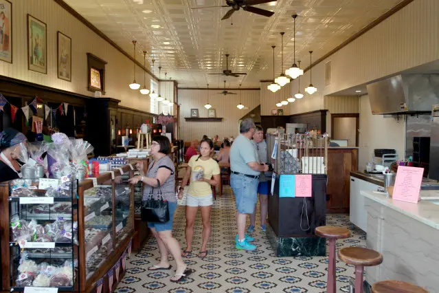 Intérieur d'un magasin