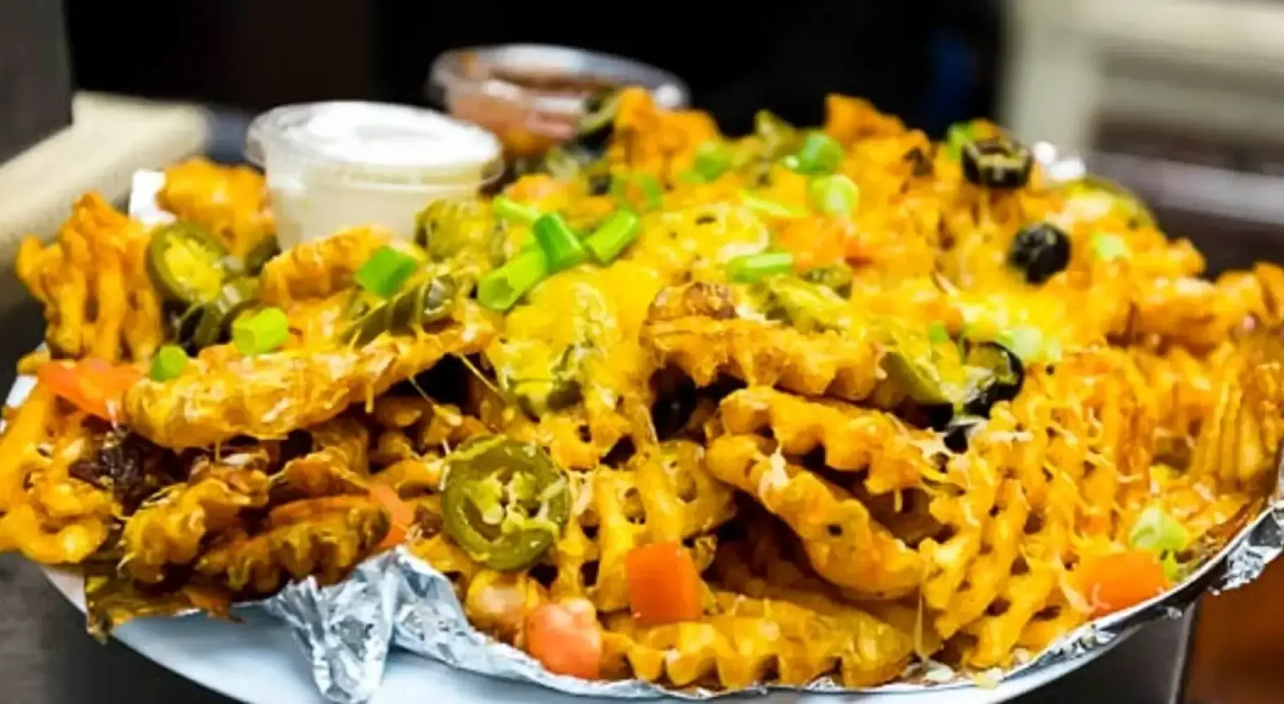 Une assiette de frites nacho chargées du Murphy's Pub à Champaign-Urbana.