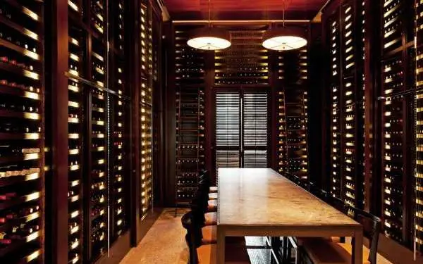 Intérieur du restaurant NoMI.