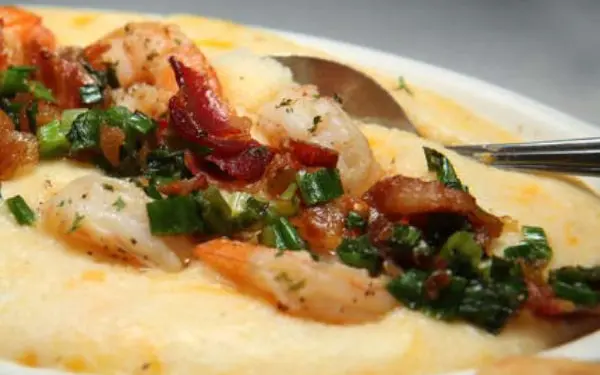 Un gratin de crevettes et de fromage