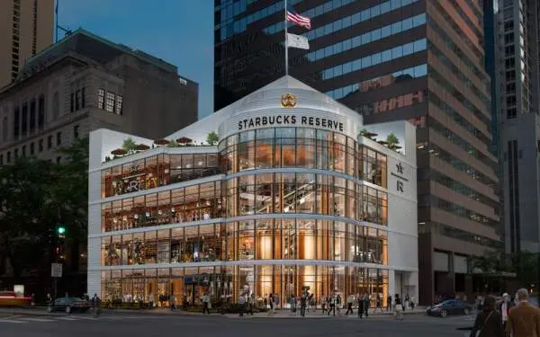 L'extérieur d'un grand bâtiment