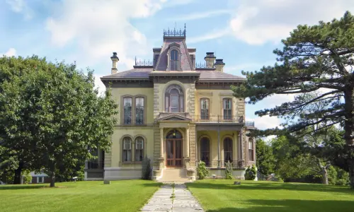 L'extérieur de la David Davis Mansion à Bloomington