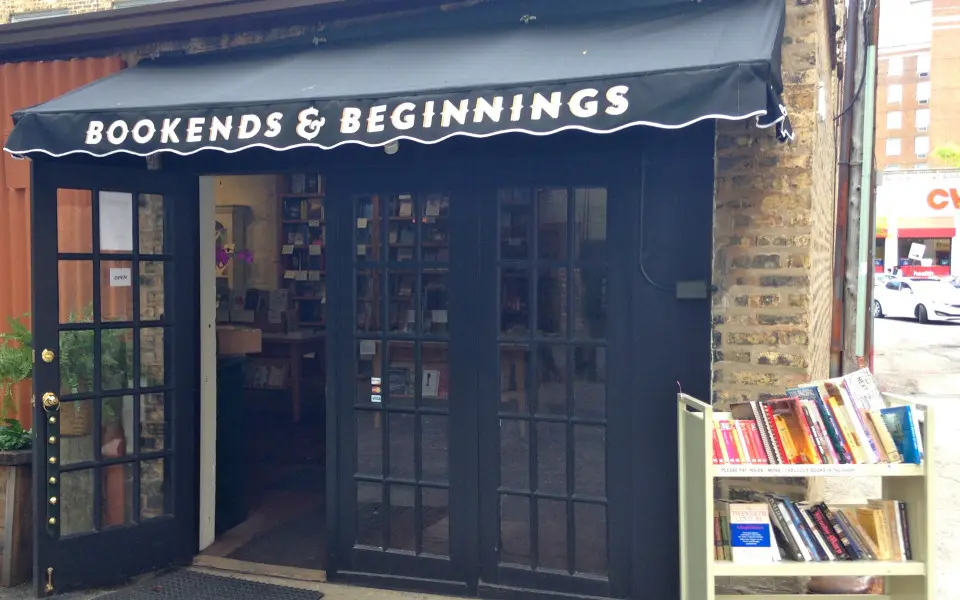 Vue extérieure de la librairie Bookends & Beginnings