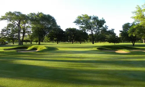 Un terrain de golf