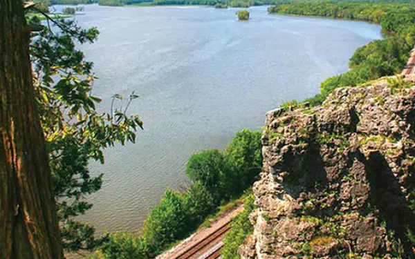 Un point de vue en hauteur sur les palissades du Mississippi 