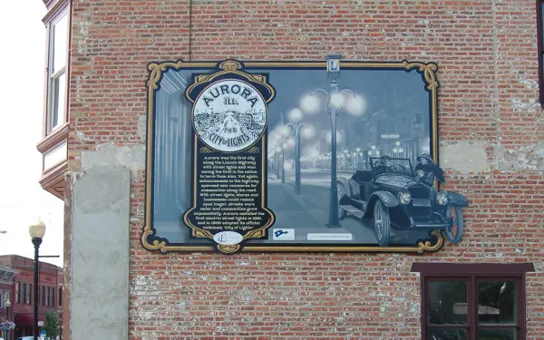 Peinture murale d'un bâtiment en briques