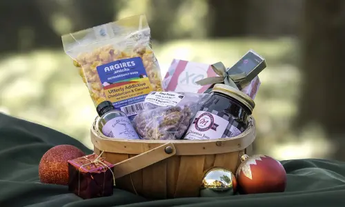 IL Produce Holiday Box