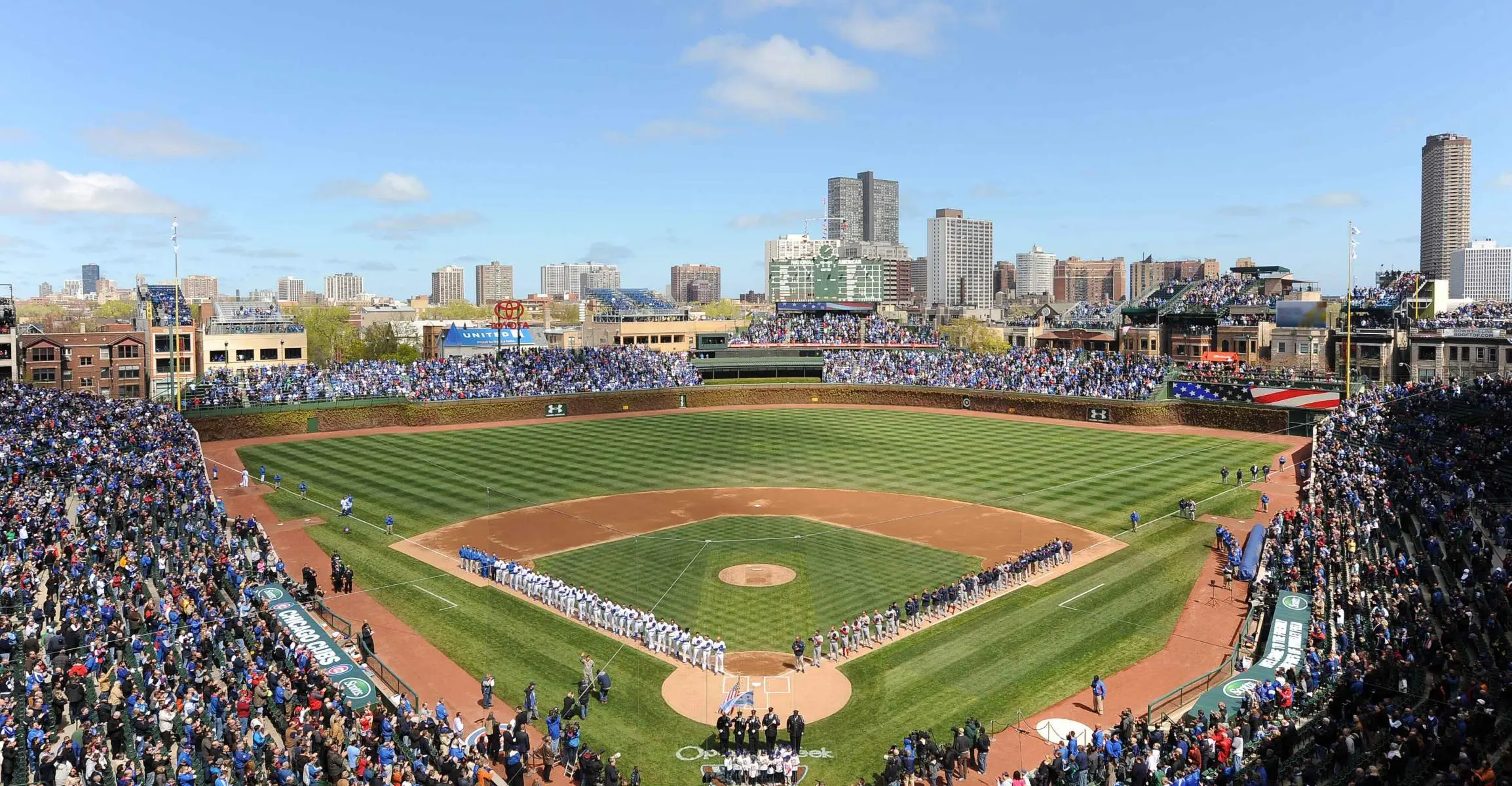 Vue du Wrigley Field le jour de l'ouverture des Chicago Cubs 2014